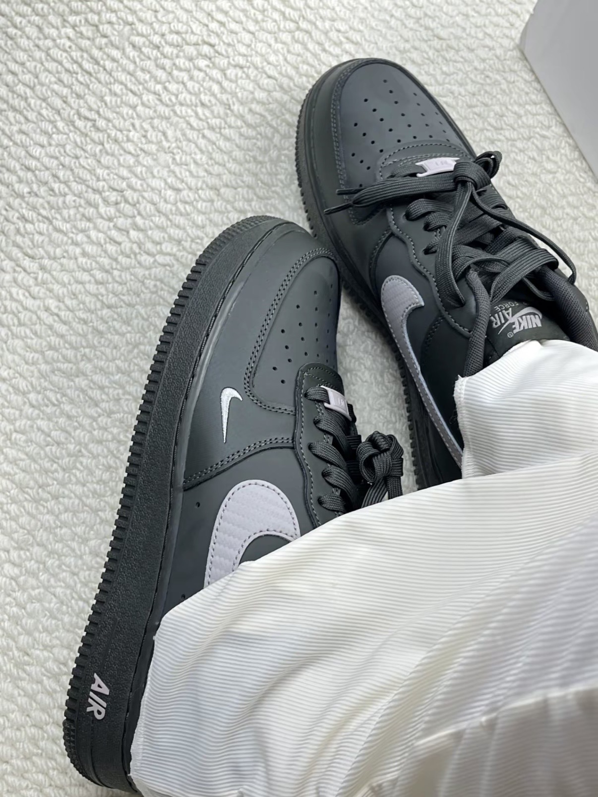 NIKE AF1 蛇紋勾 小勾 灰黑配色 男女同款 IV5732-001