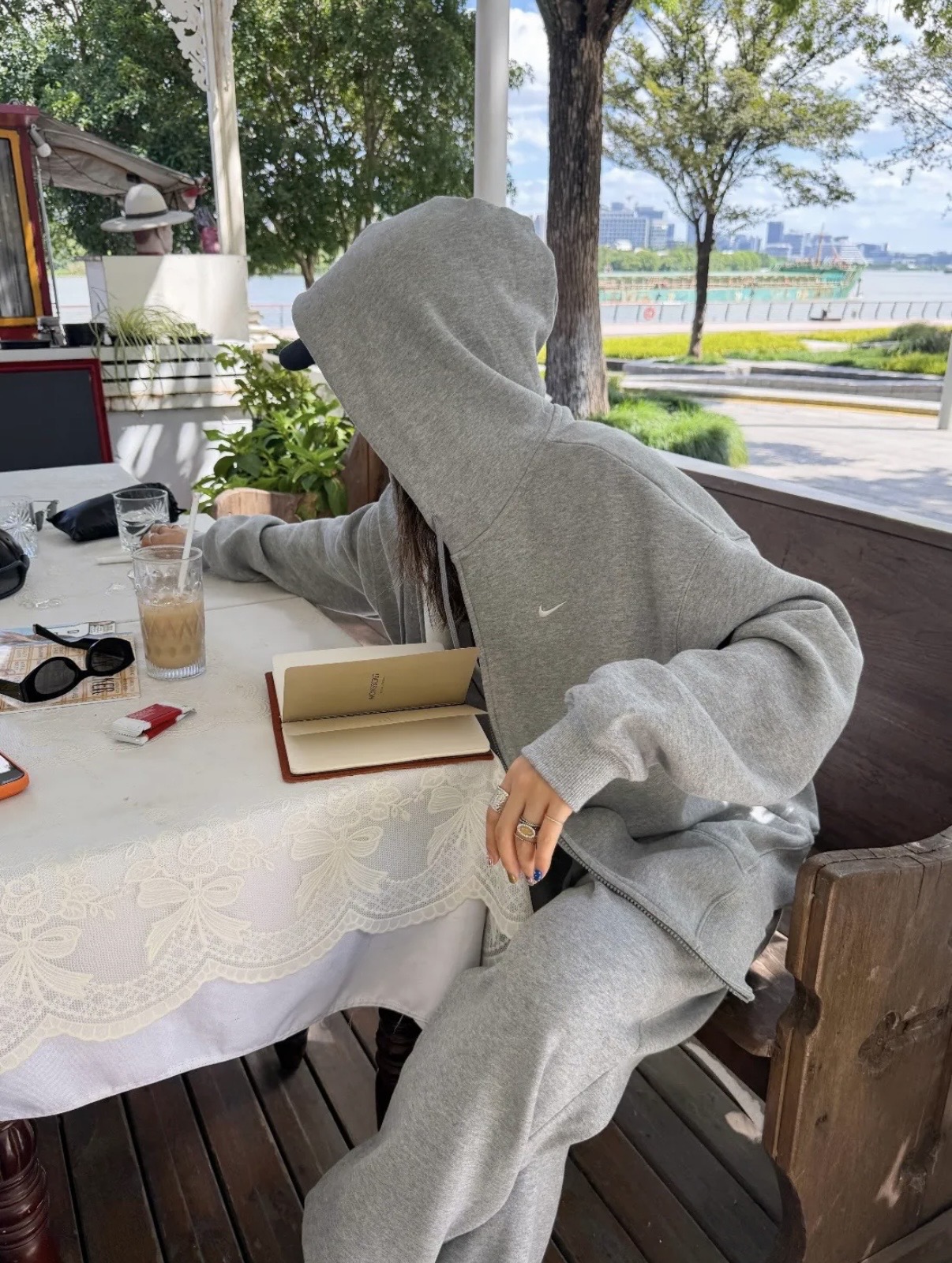 Karina同款 NIKE STUDIO FLEECE Medium Weight落肩寬版連帽拉鍊外套 女IM8085-063