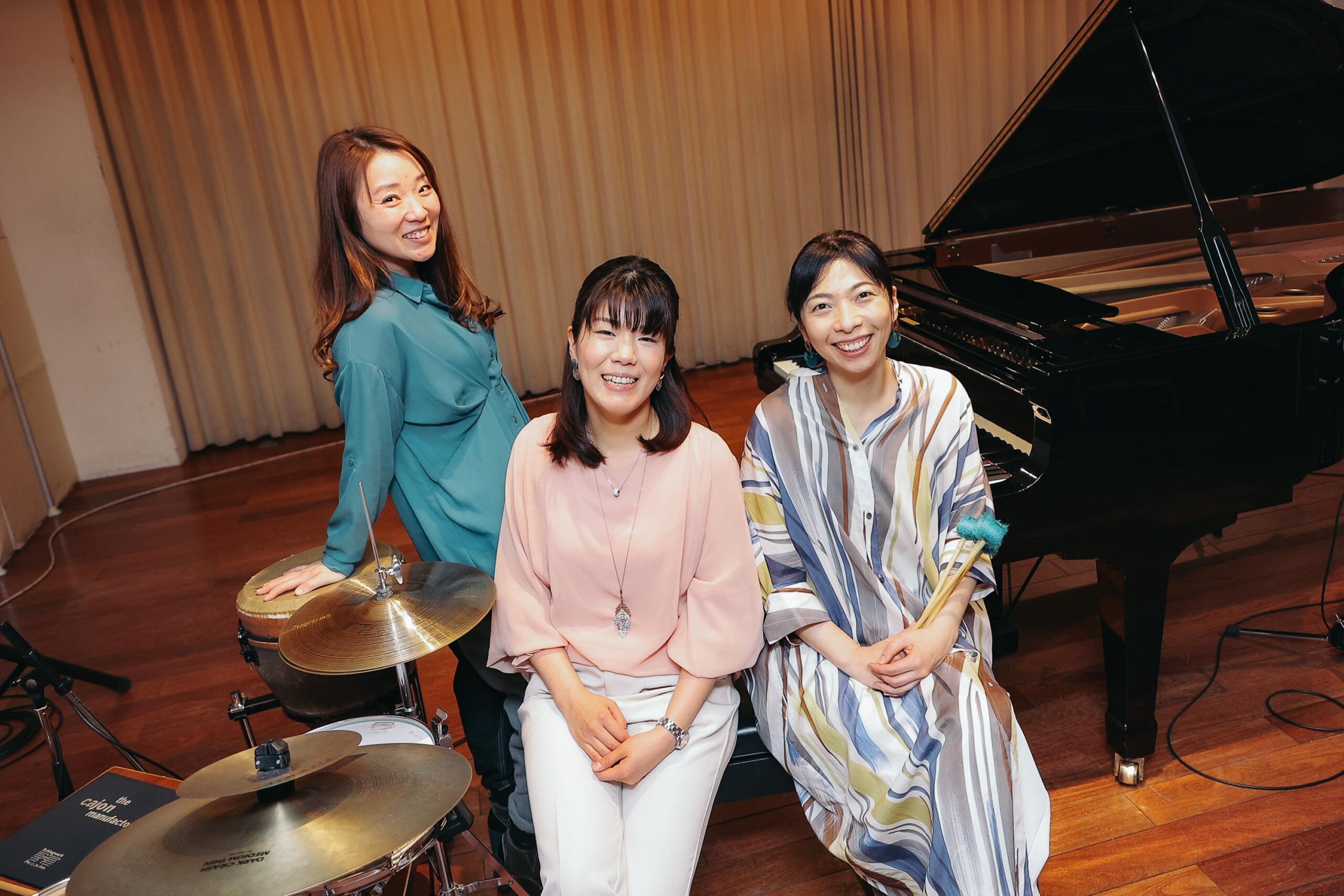 2208 『MAGNOLIA / El viento las flores』〜柳原由佳、山本玲子、相川 瞳 – JazzTokyo