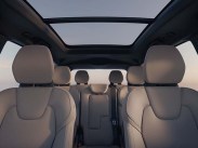 2026nagano_volvo2 新型「XC90」のゆとりある車内。