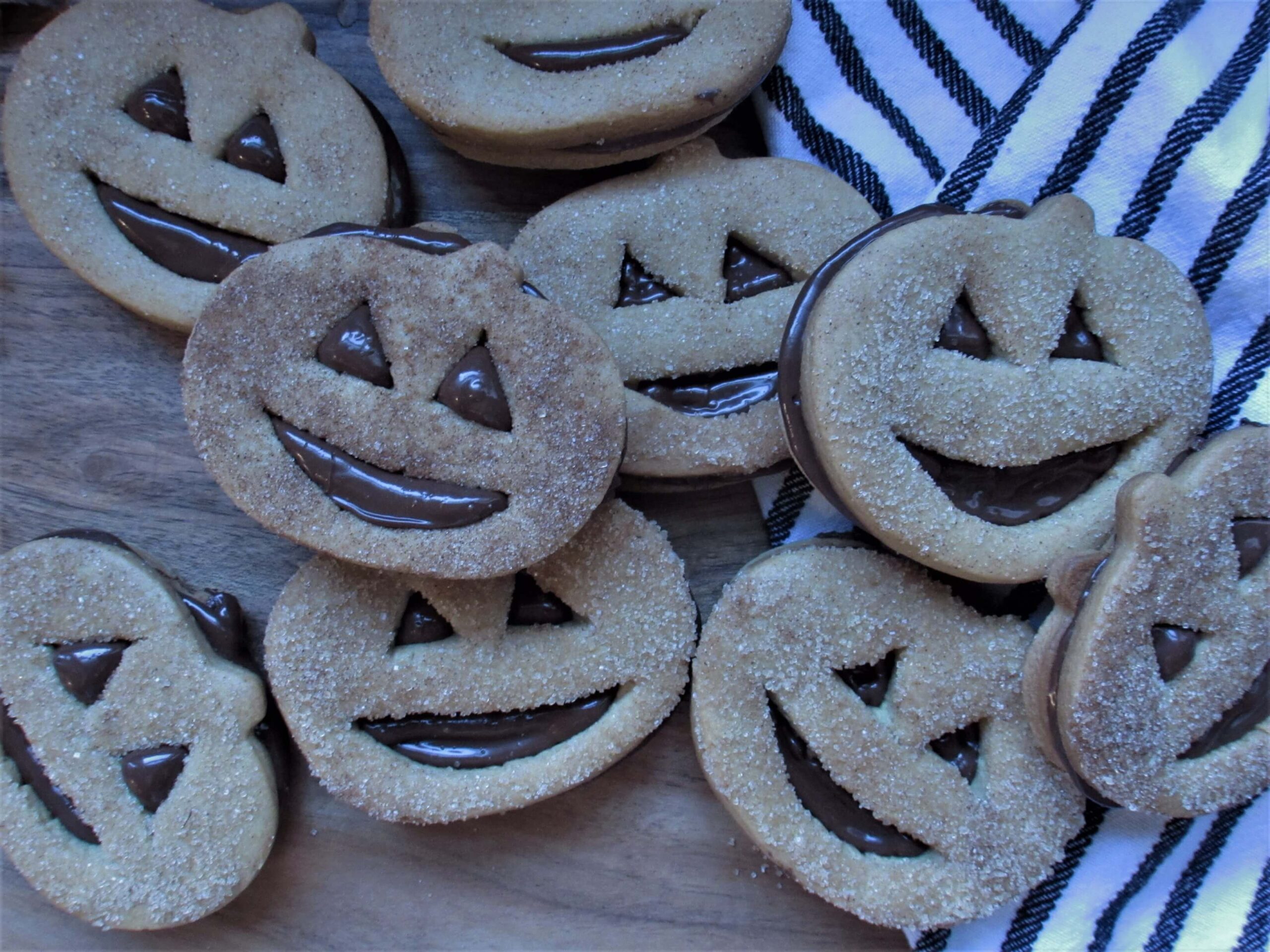 How to Make Jack-O-Lantern Sugar Cookies with Chocolate Filling