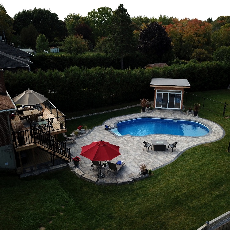 Backyard-Pool-Interlock-Patio