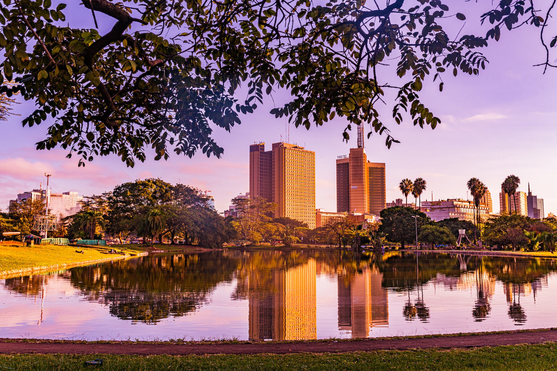 lake in uhuru park nairobi kenya