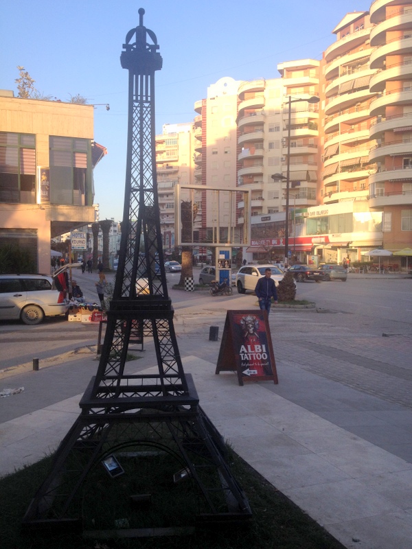 EIFFEL TOWER REPLICA