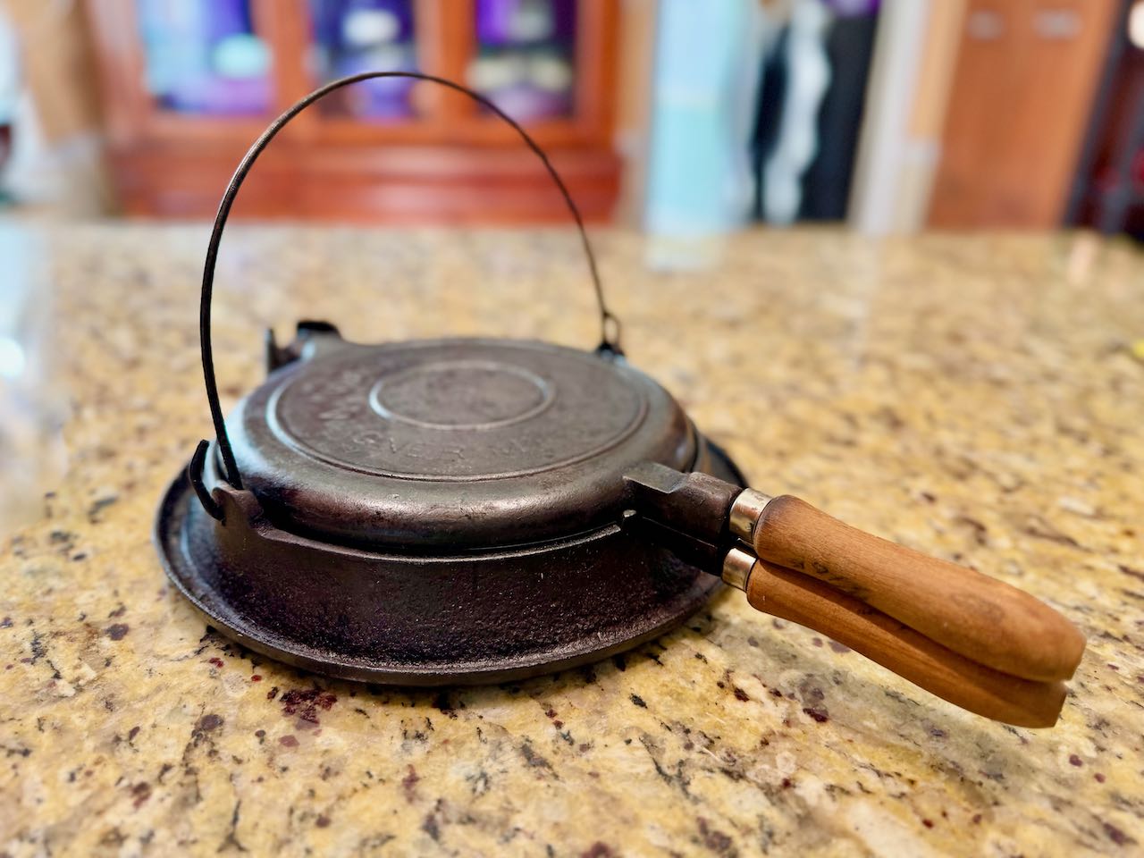 Antique Wagner Cast Iron Waffle Iron