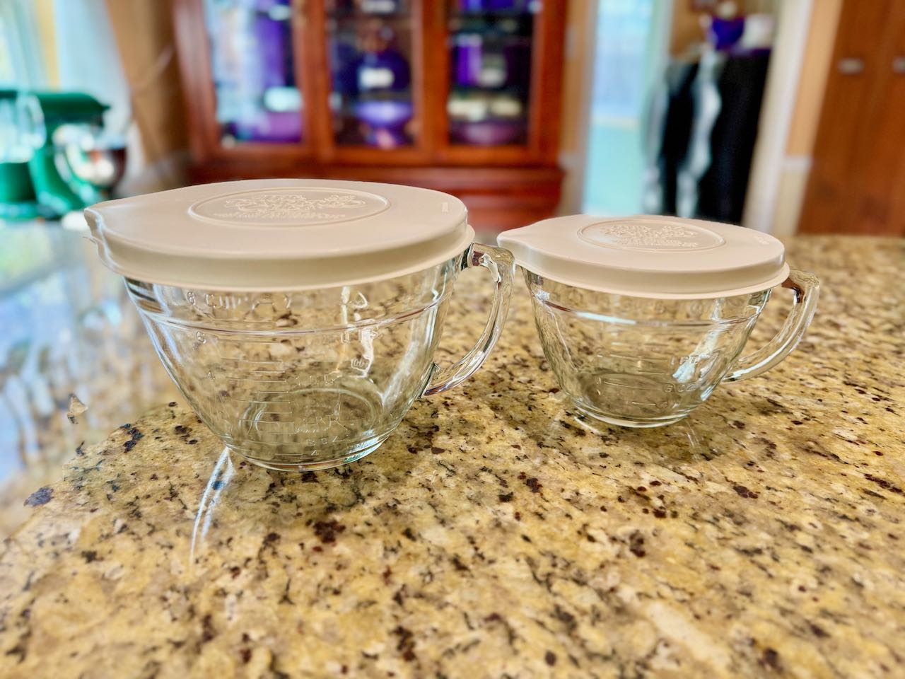 Pampered Chef Measuring Bowls / Lids Set
