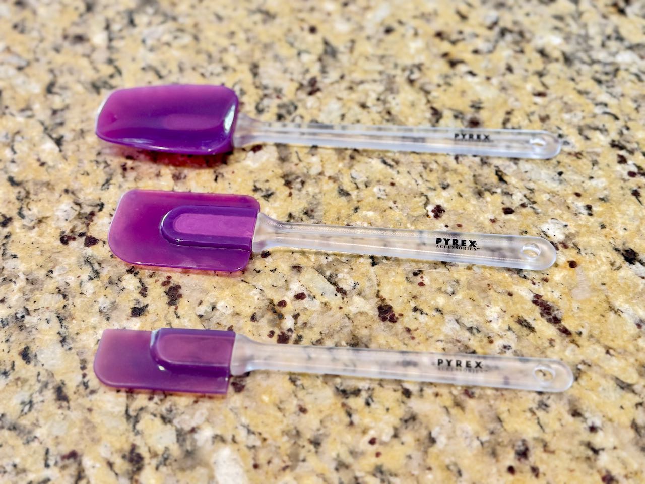 Set of 3 Purple Silicone PYREX Branded Spatulas