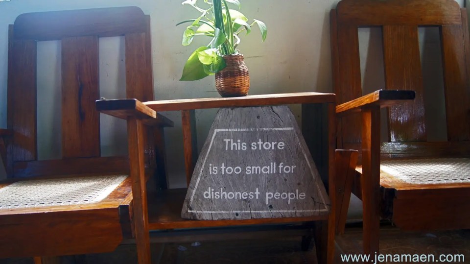 Beyond the Rolling Hills ft. Honest Batanes (Part 2) "This store is too small for dishonest people."