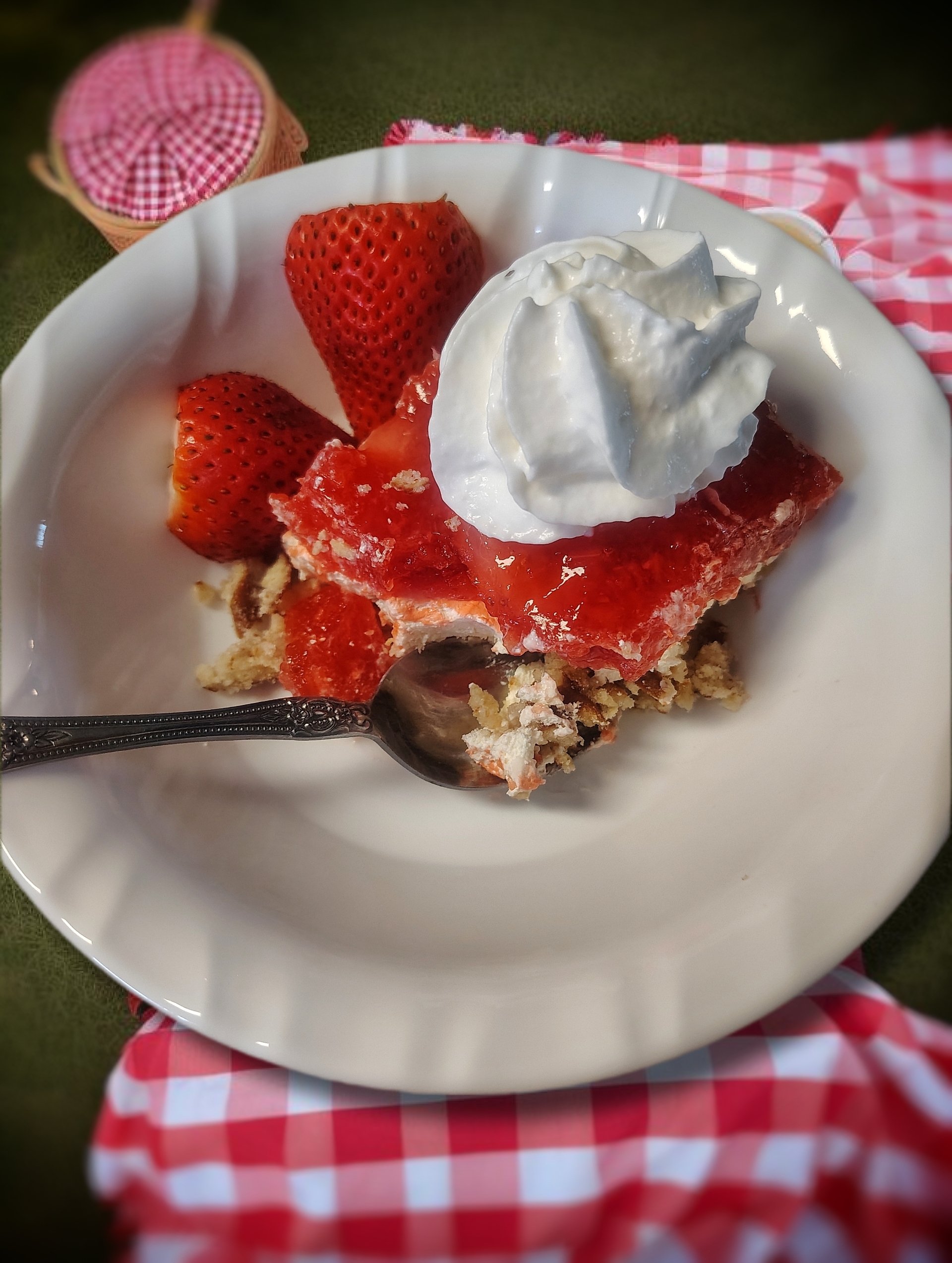 Whip Up a Picnic Perfect Treat: The Ultimate Pretzel Jello Dessert That Will Steal the Show!