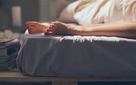 Sleep Apnea & Restless Leg Syndrome:                                     Is Tossing & Turning Keeping You Up at Night