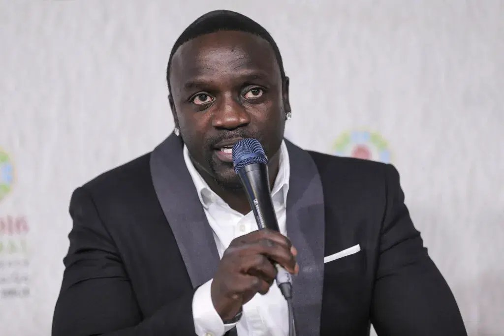 Akon Explains How He Signed Wizkid Through Banky W