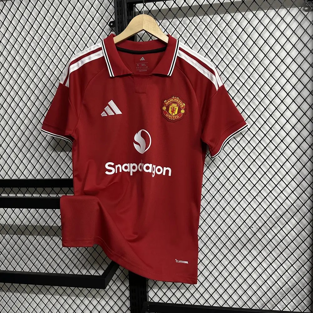 Manchester United 2026/27 Local