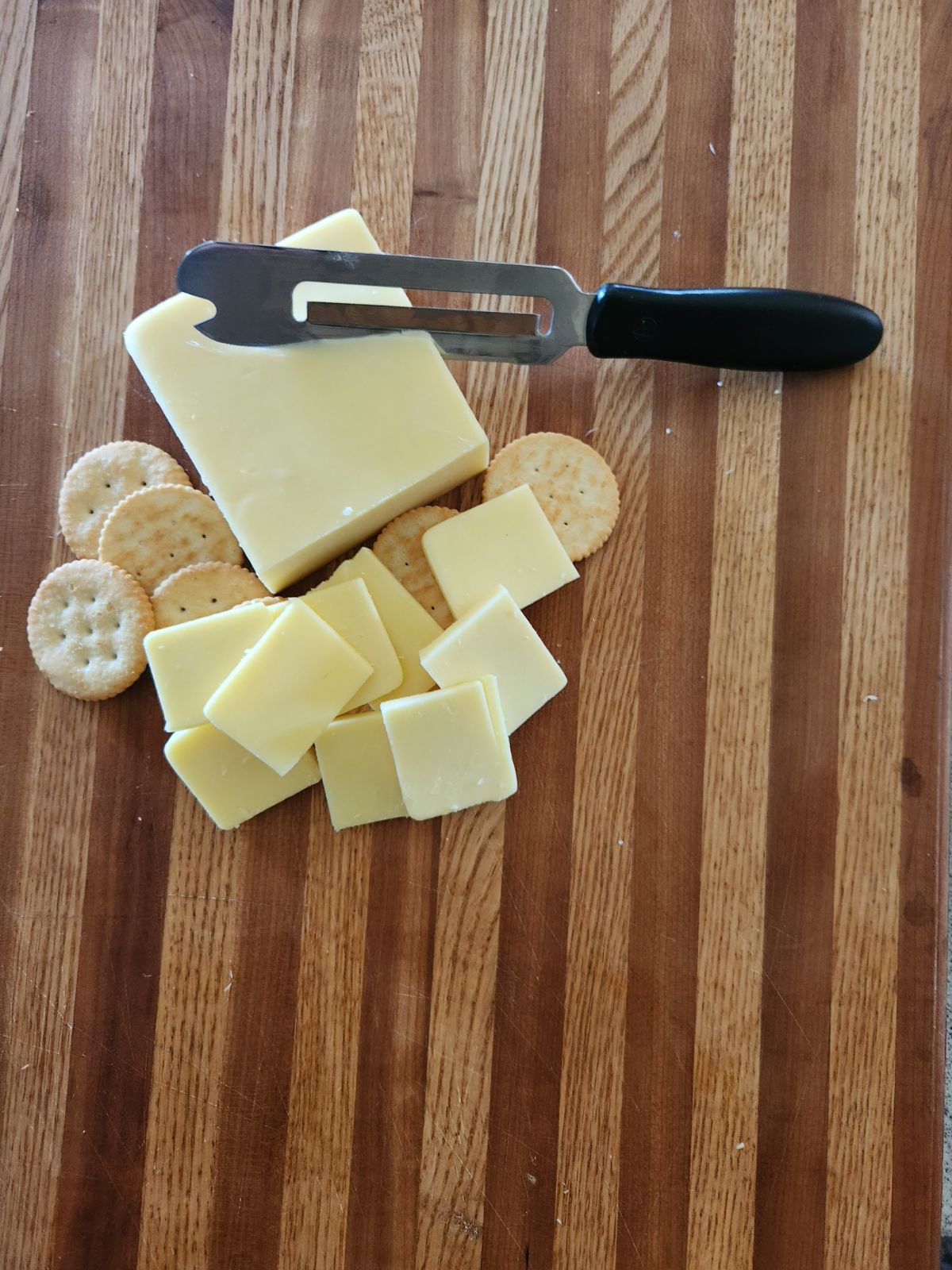 White medium cheddar