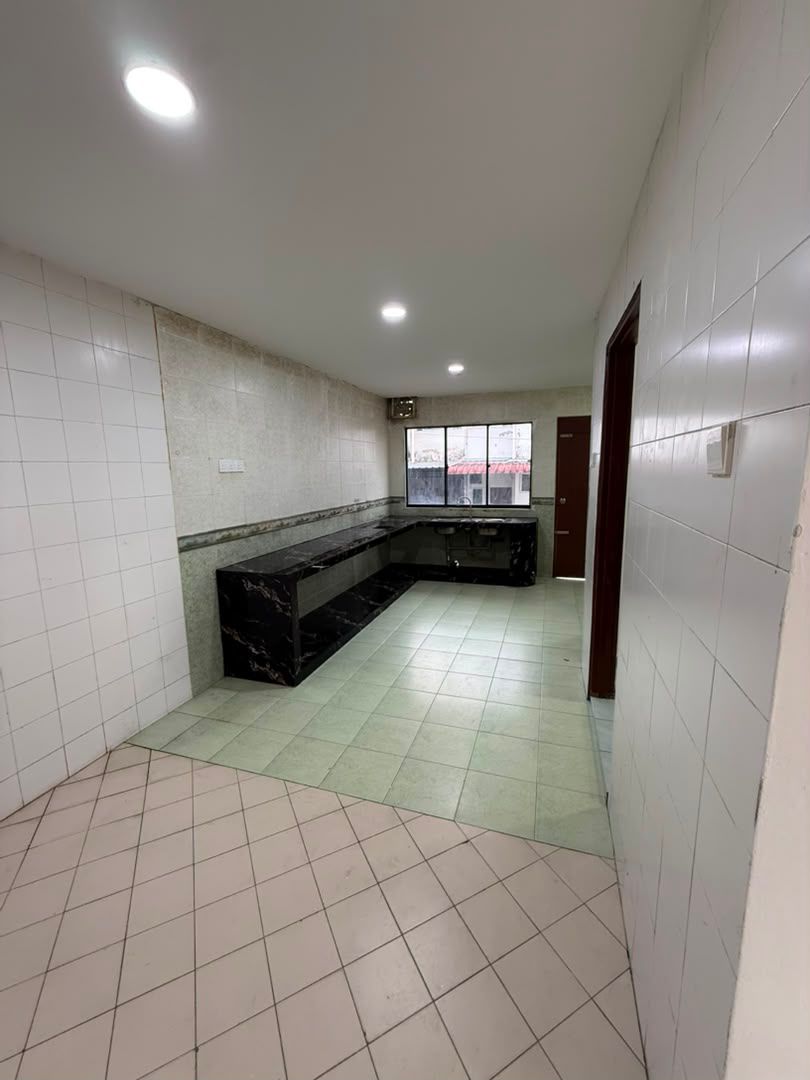 Double Storey Terrace House in Taman Sutera, Saleng Skudai / 沙令花园双层排屋