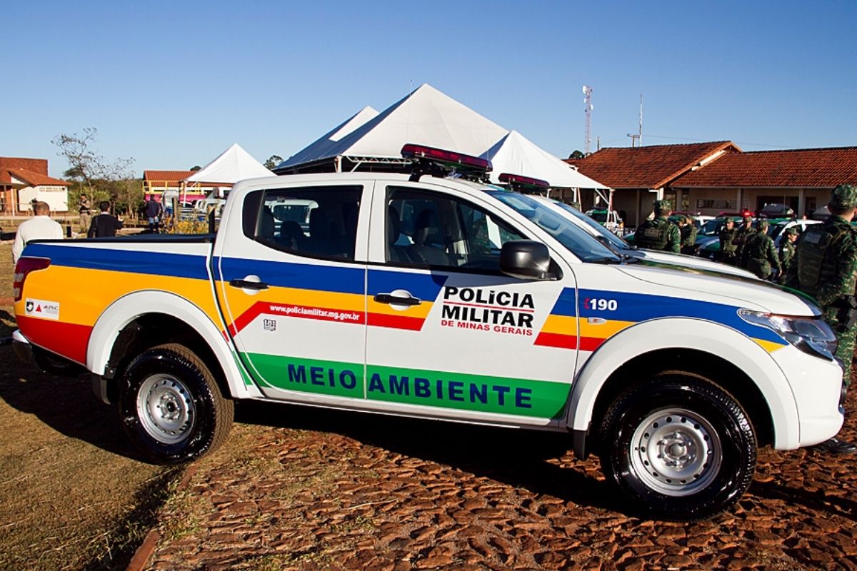 viatura Polícia Militar de Meio Ambiente