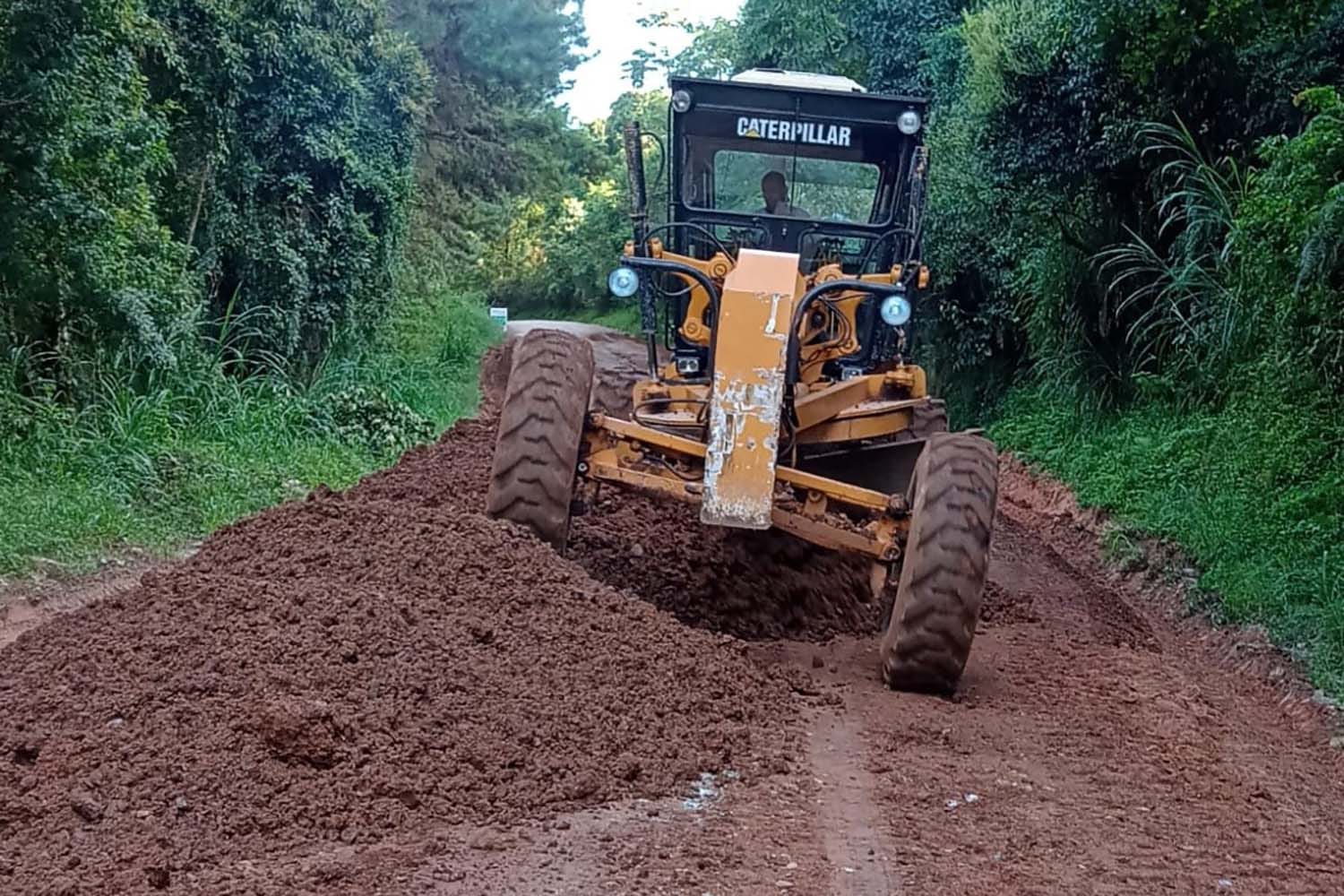 Obras de manutenção melhoram condições das estradas na Zona da Mata