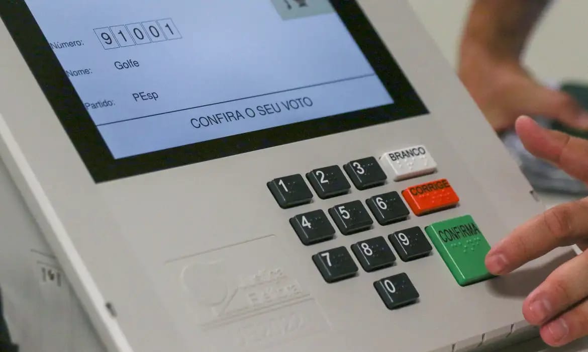 Termina hoje prazo para regularizar título pela internet