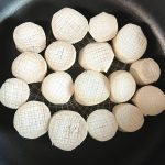 將杏鮑菇排入平底鍋的排法