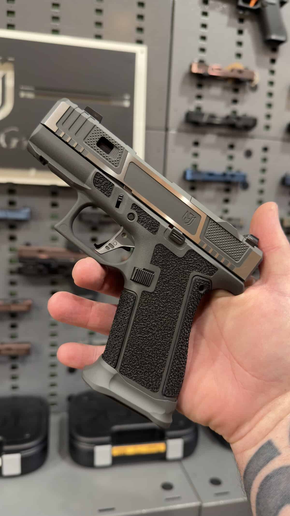 Custom Sig Dark Grey 43X