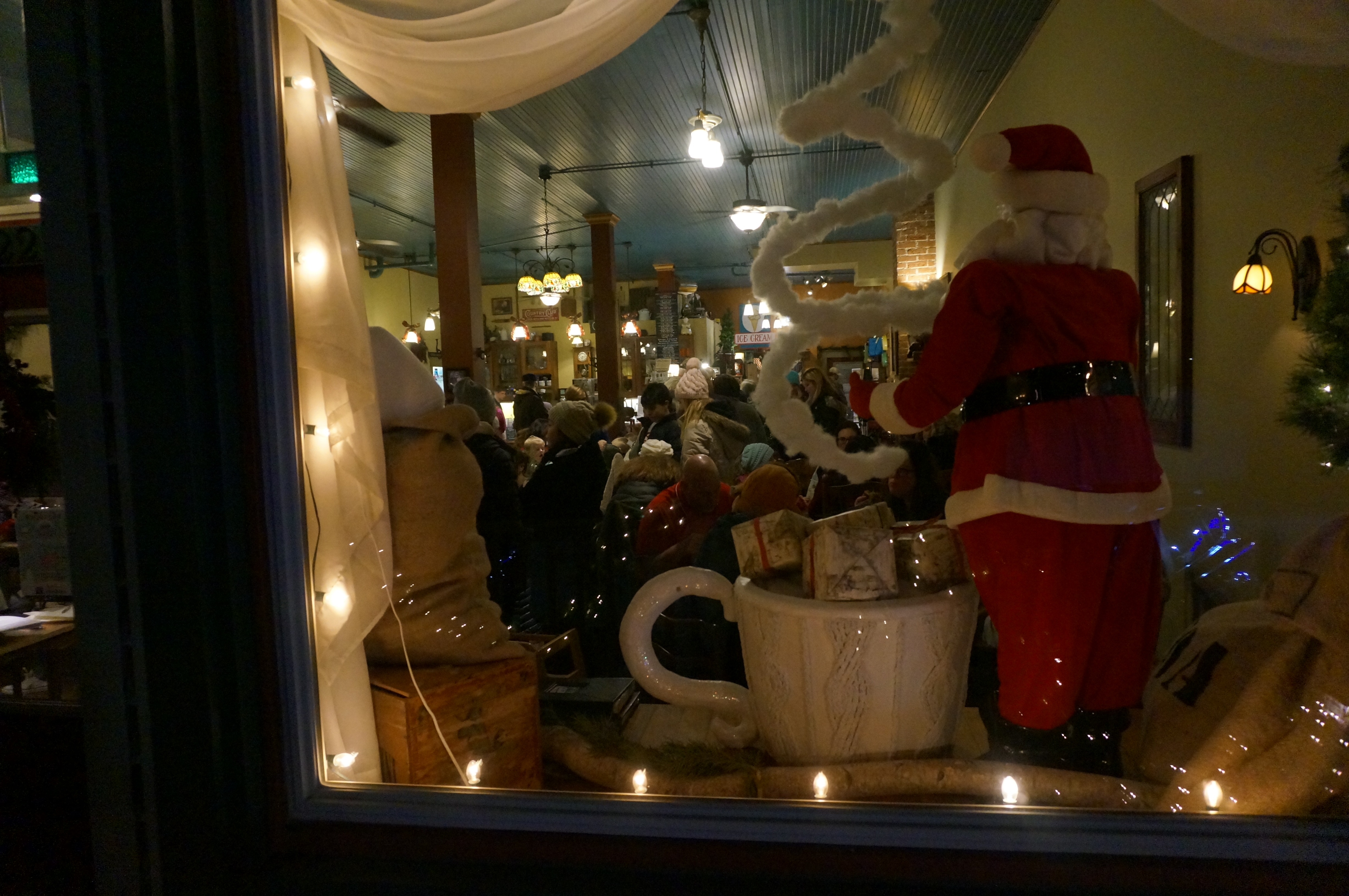 20181208 – A Very Merry Christmas in Swisher – Parade