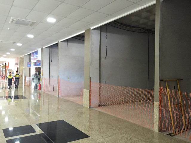 Algumas lojas ainda sem ocupação em Janeiro/2016