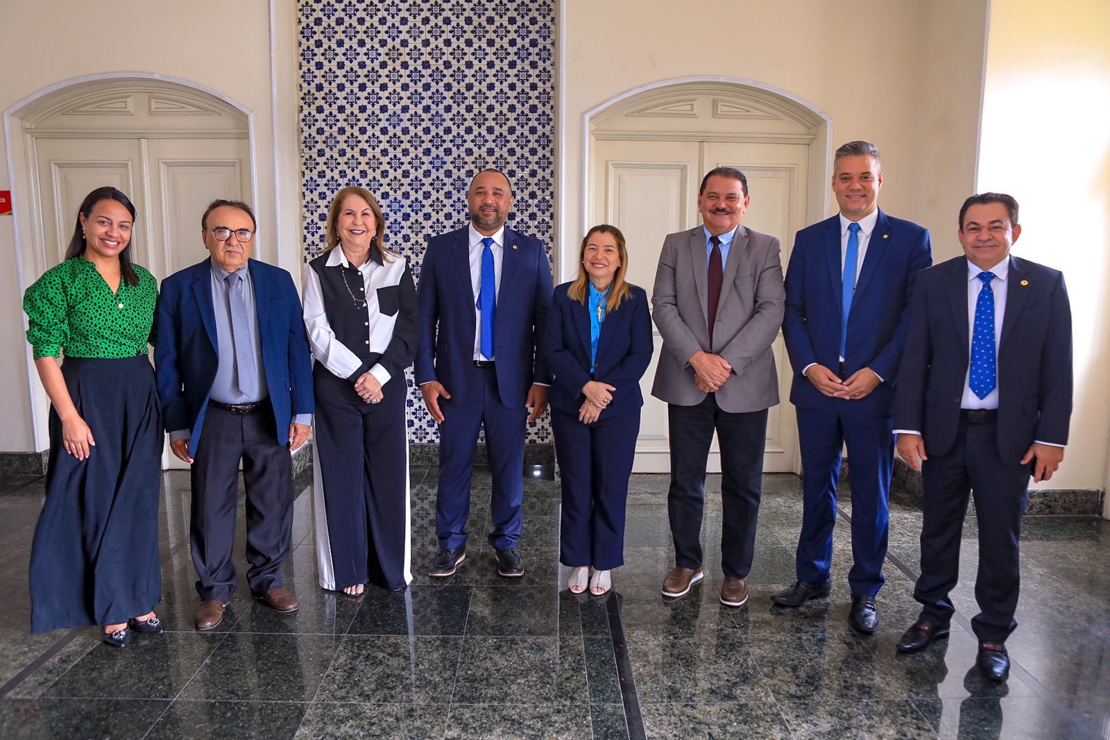 Deputado Roberto Costa, governadora Iracema e secretários de estado