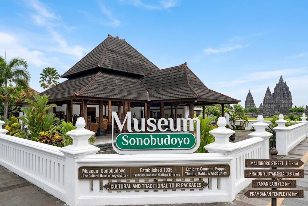Tour Museum Sonobudoyo Yogyakarta