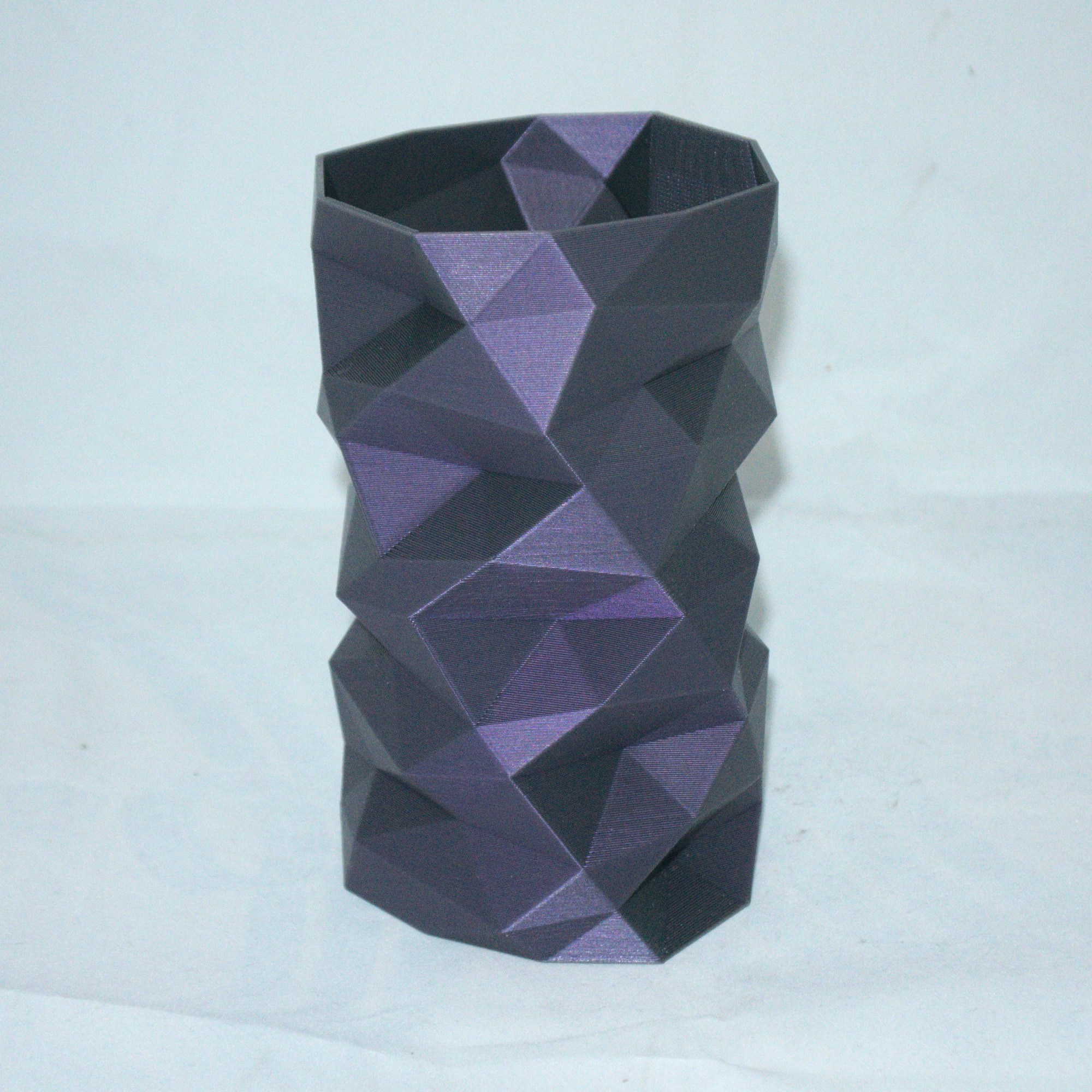 Angular vase for dried flowers / storage jar for pens