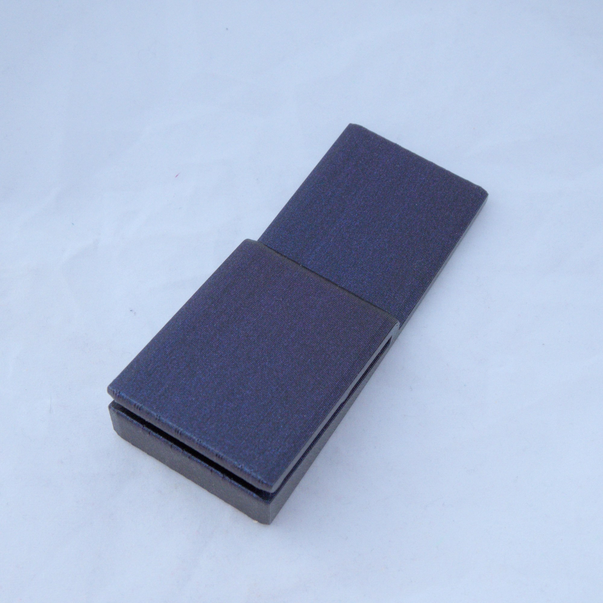 Puzzle box lid support