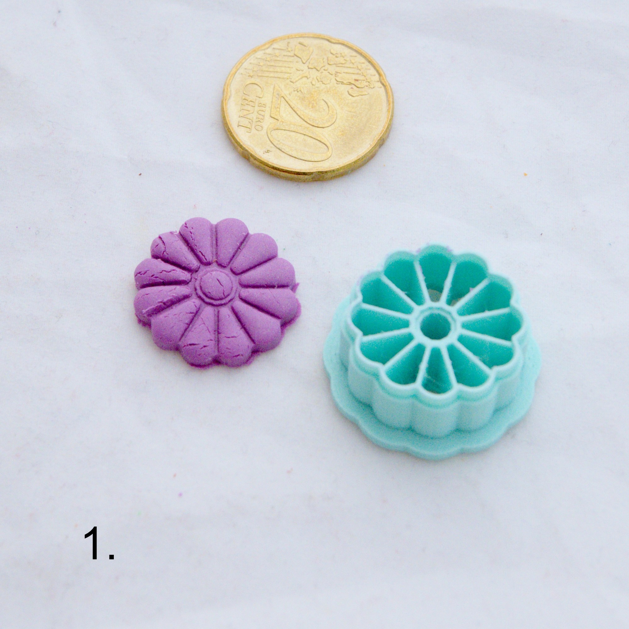 Päivänkakkara (umpinainen)