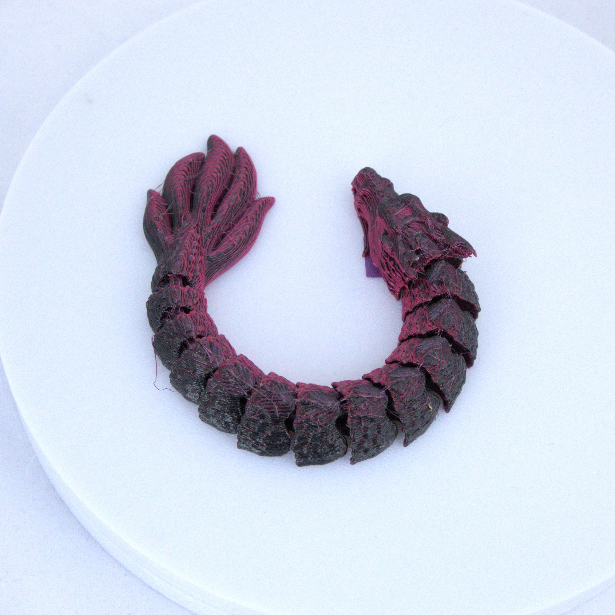 punamusta01 Japanilainen lohikäärme