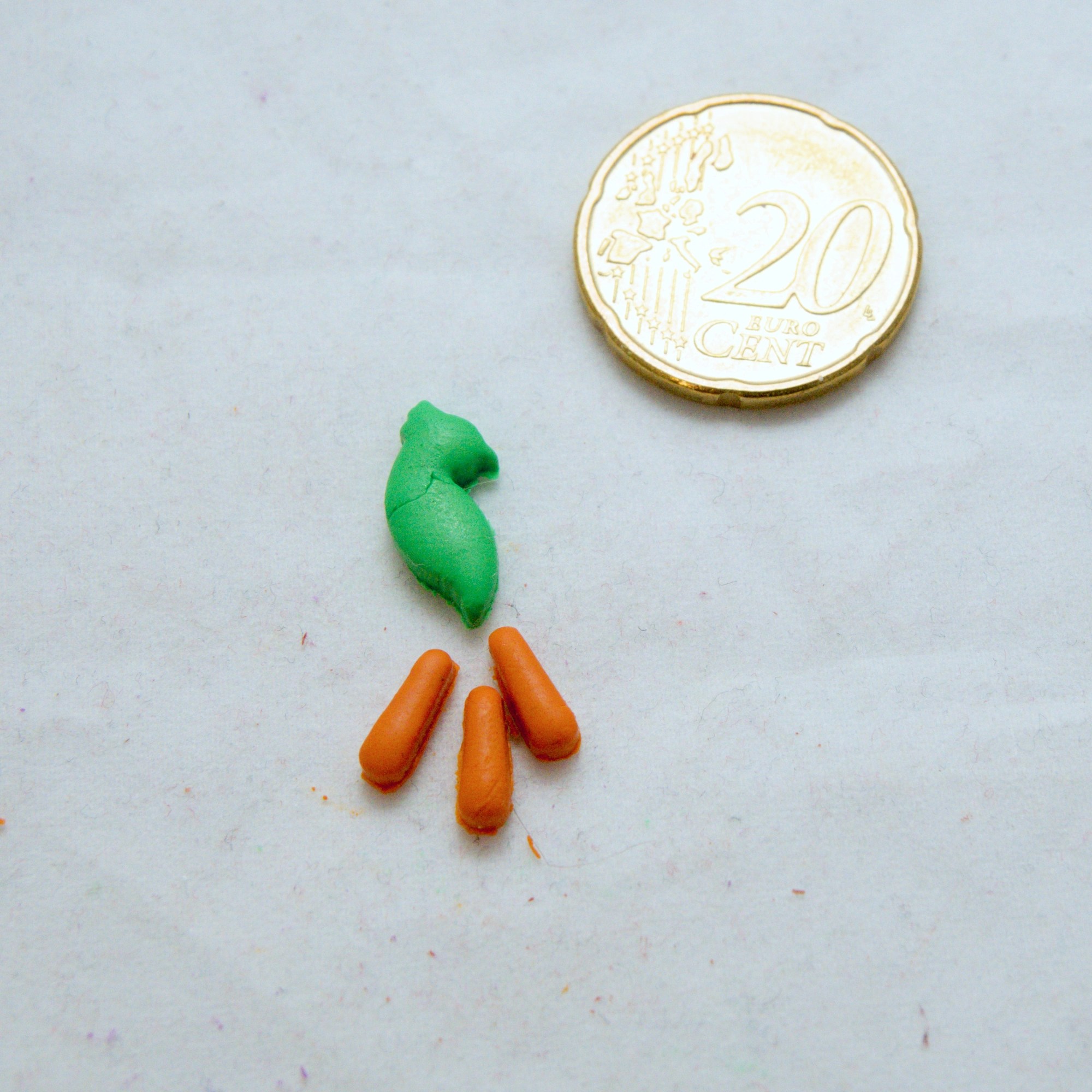 Siro riikinkukko askartelumassaleikkurisetti