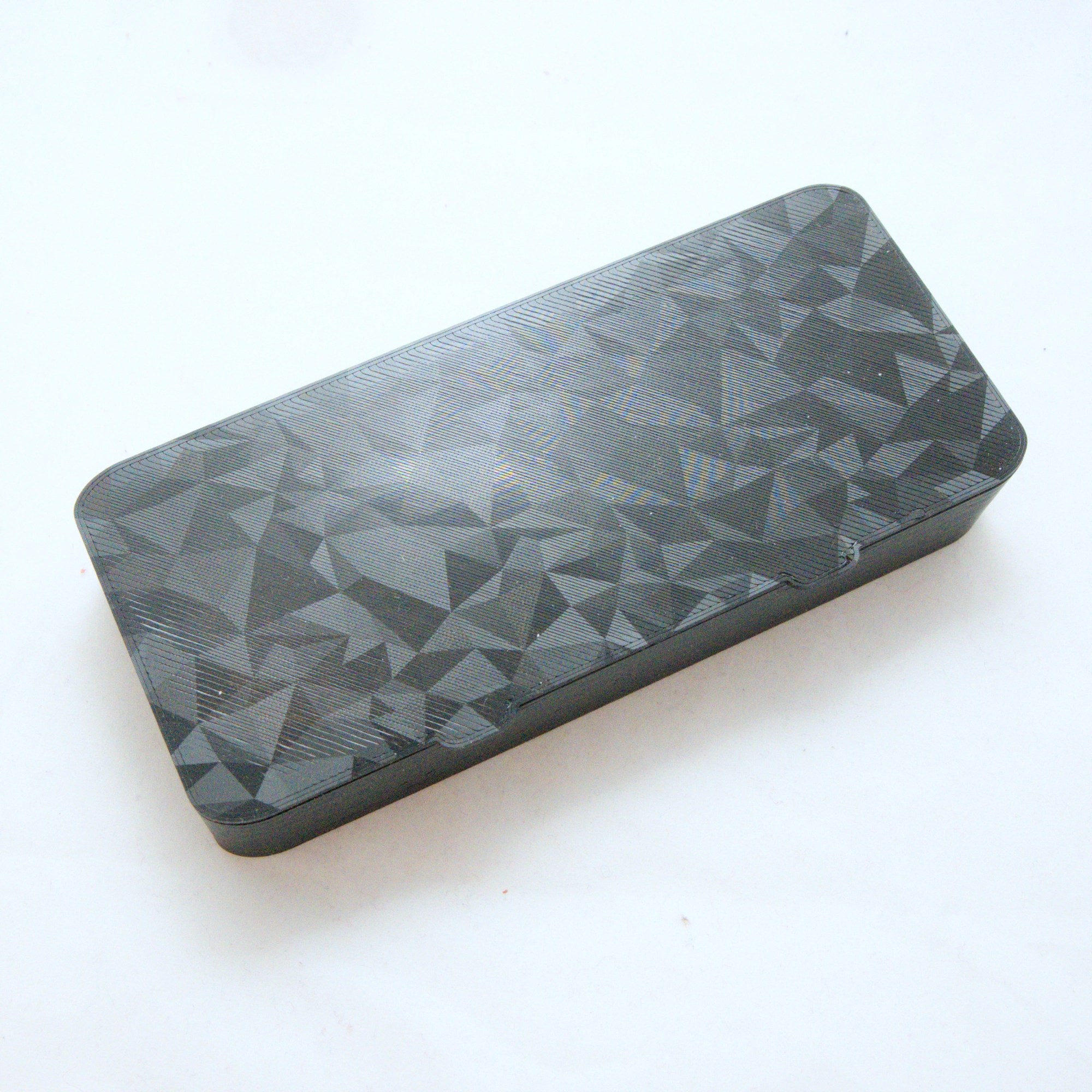 Pingotusalusta isoäidinneliöille ja afrikankukille