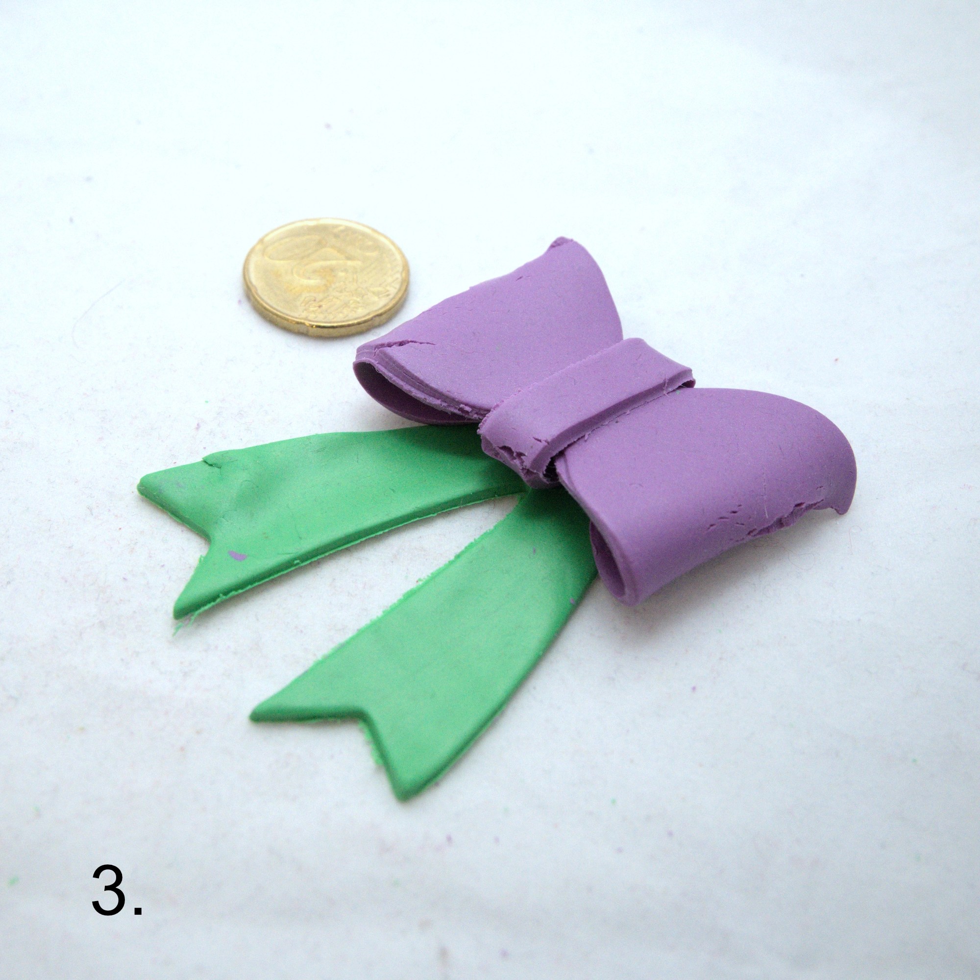 3-dimensional bow tie, long ribbon, large