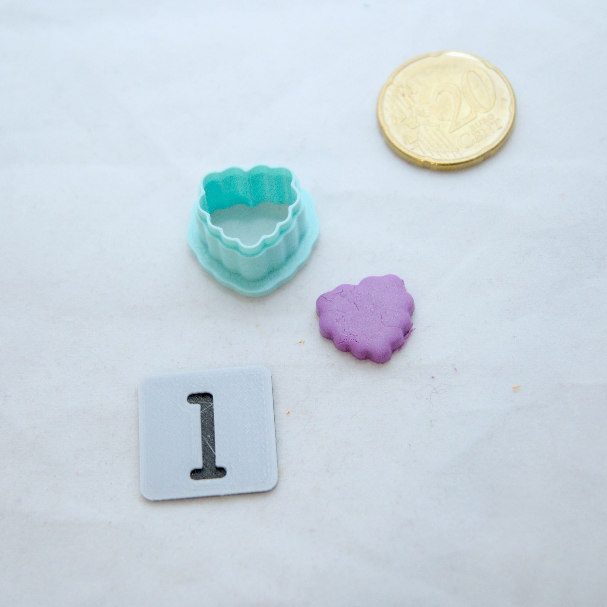 Frillasydän askartelumassaleikkuri