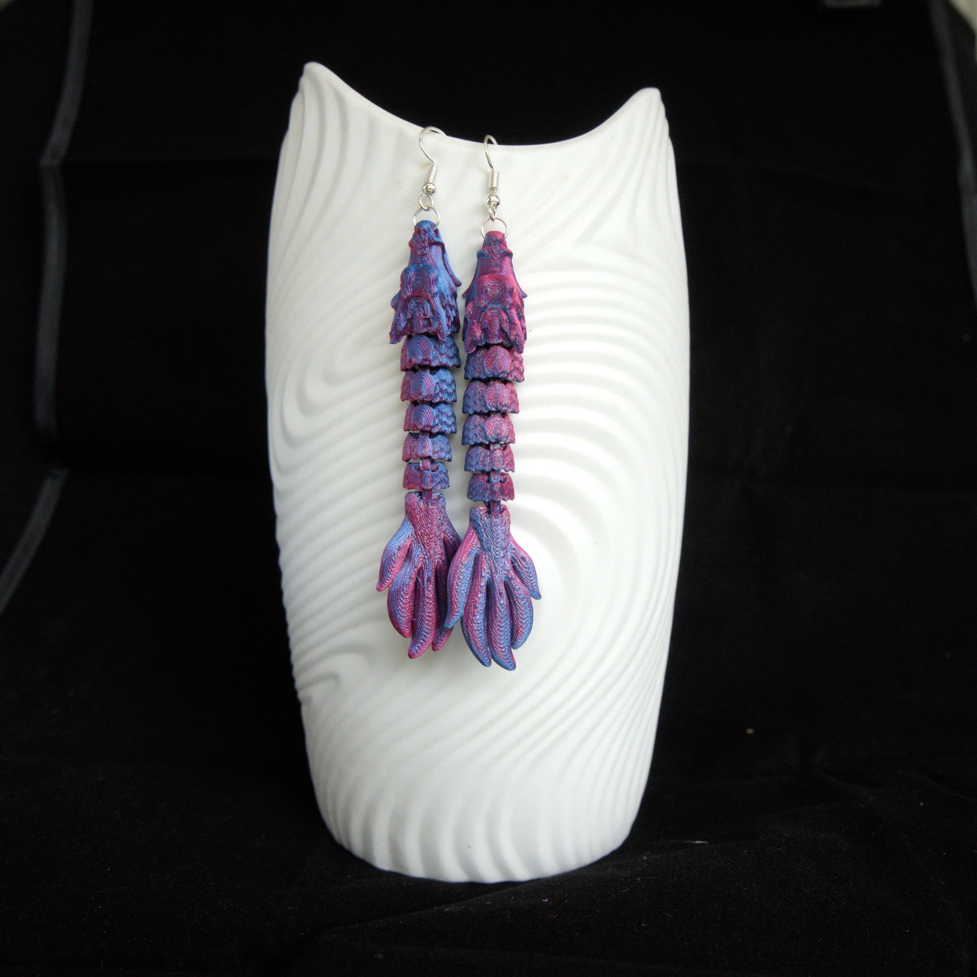 sinipunainenlohikäärmekorvakorupari