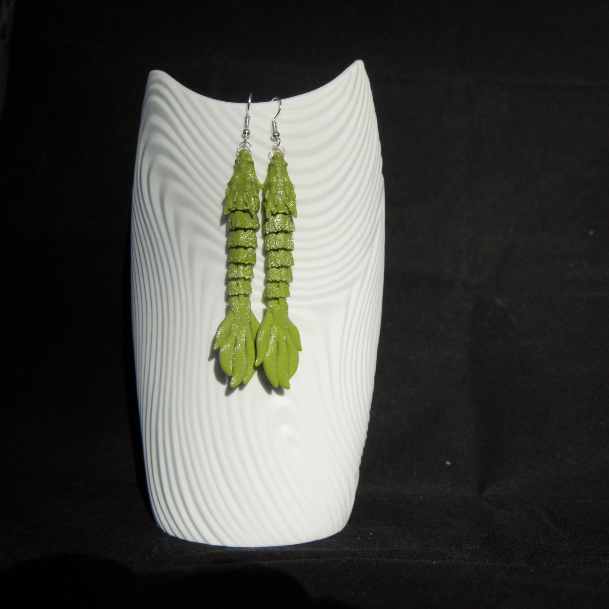 myrkynvihreä lohikäärmekorvakorupari