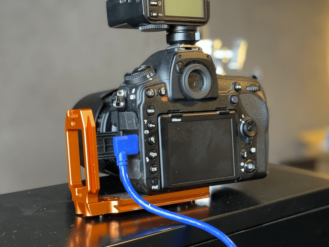 Tether Cable on Nikon D850