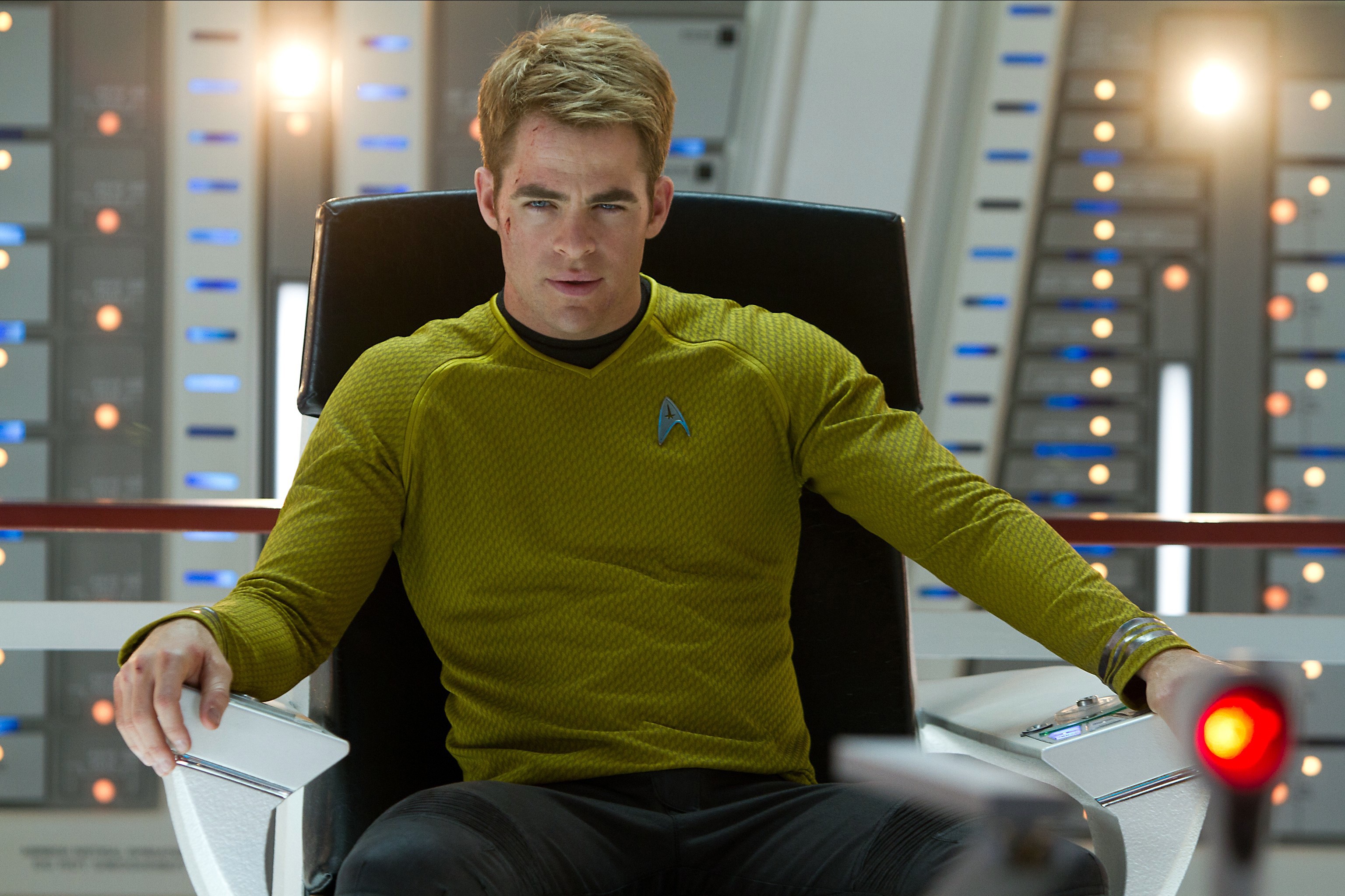 kirk chris pine