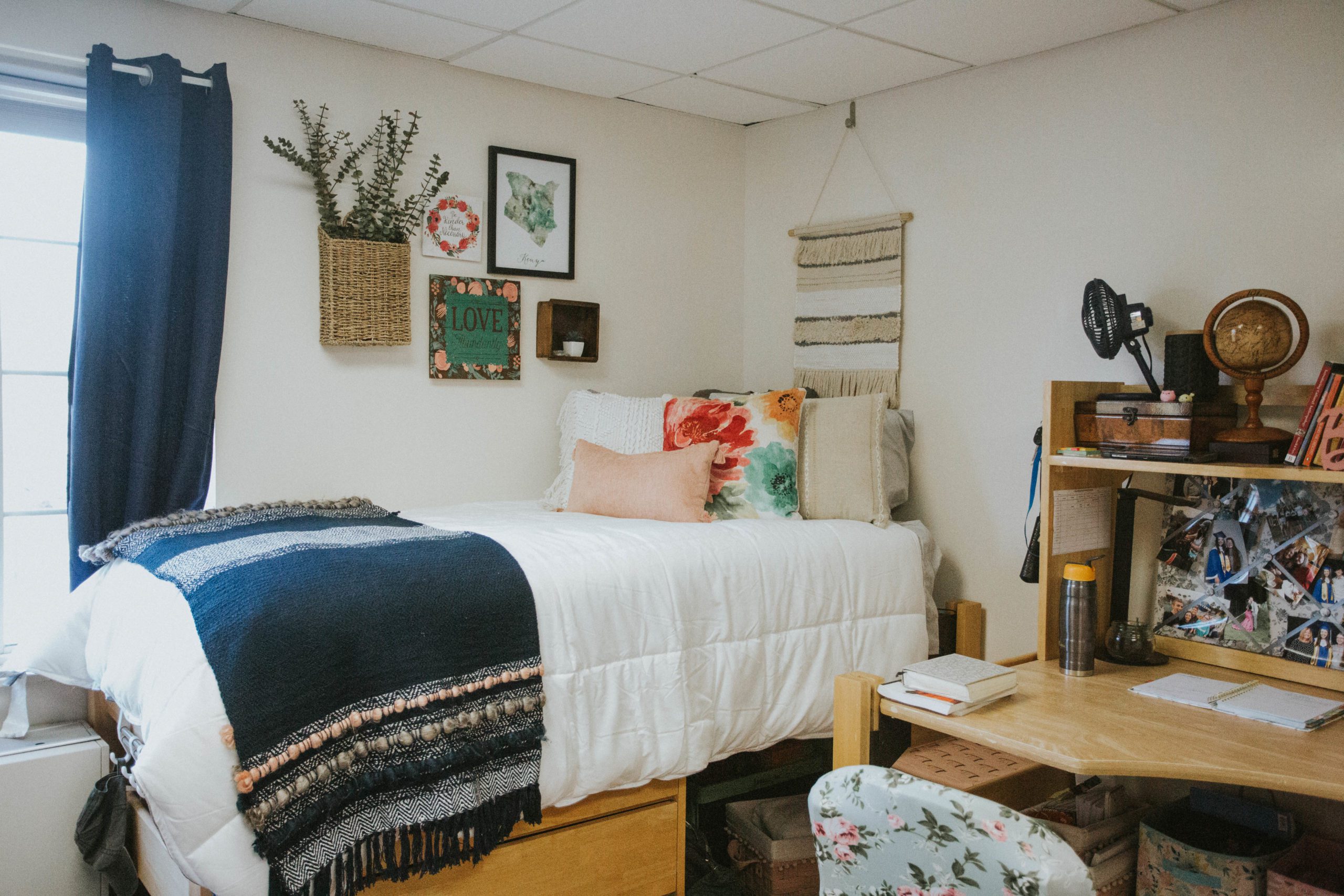 women's dorm room