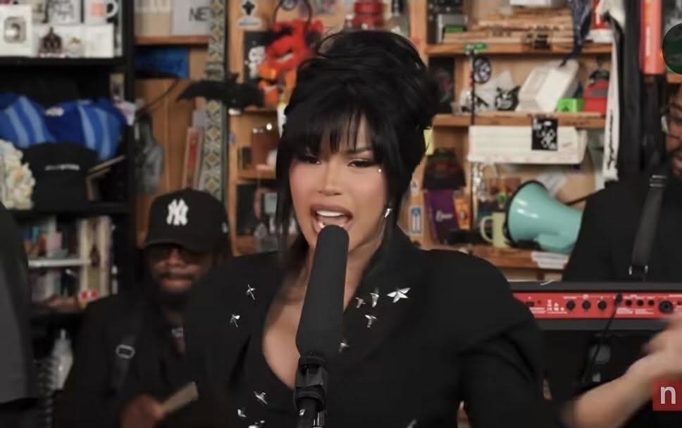 cardi-tiny desk