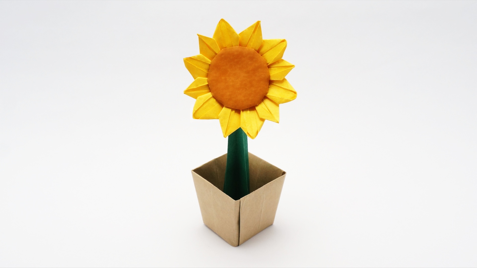 12/08/2021 · fold the left edge over to the right. Origami Sunflower Jo Nakashima