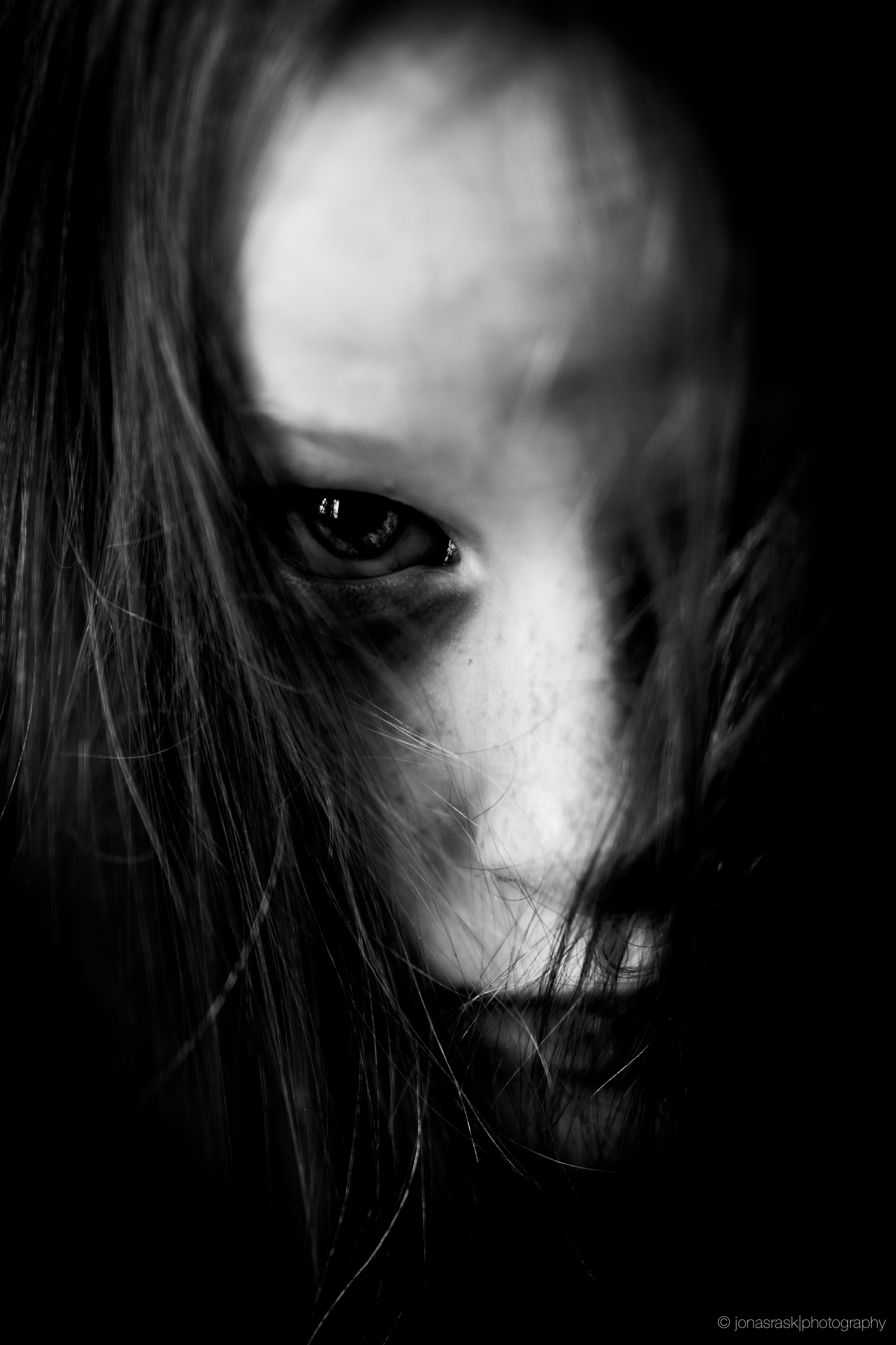 XF90mm - f/2 - Single strobe