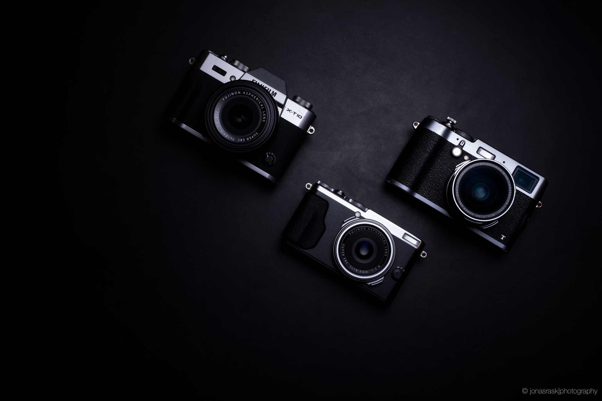 Fujifilms current 18mm options