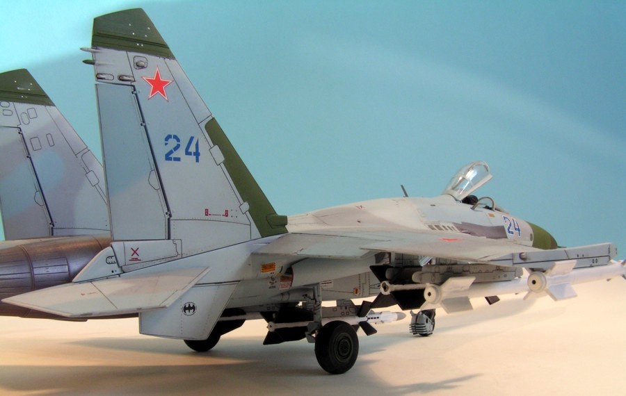 Academy 1/48 Sukhoi Su-27S 'Flanker-B' | Jon's Models