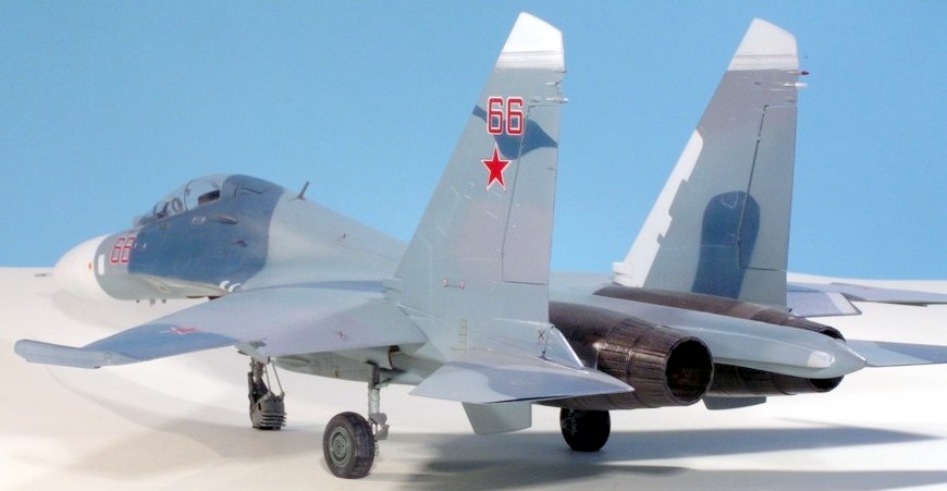 アカデミー 1/48 Su-27UB フランカーC Amazon | アカデミー 1/48 SU-27UB フランカーC プラモデル
