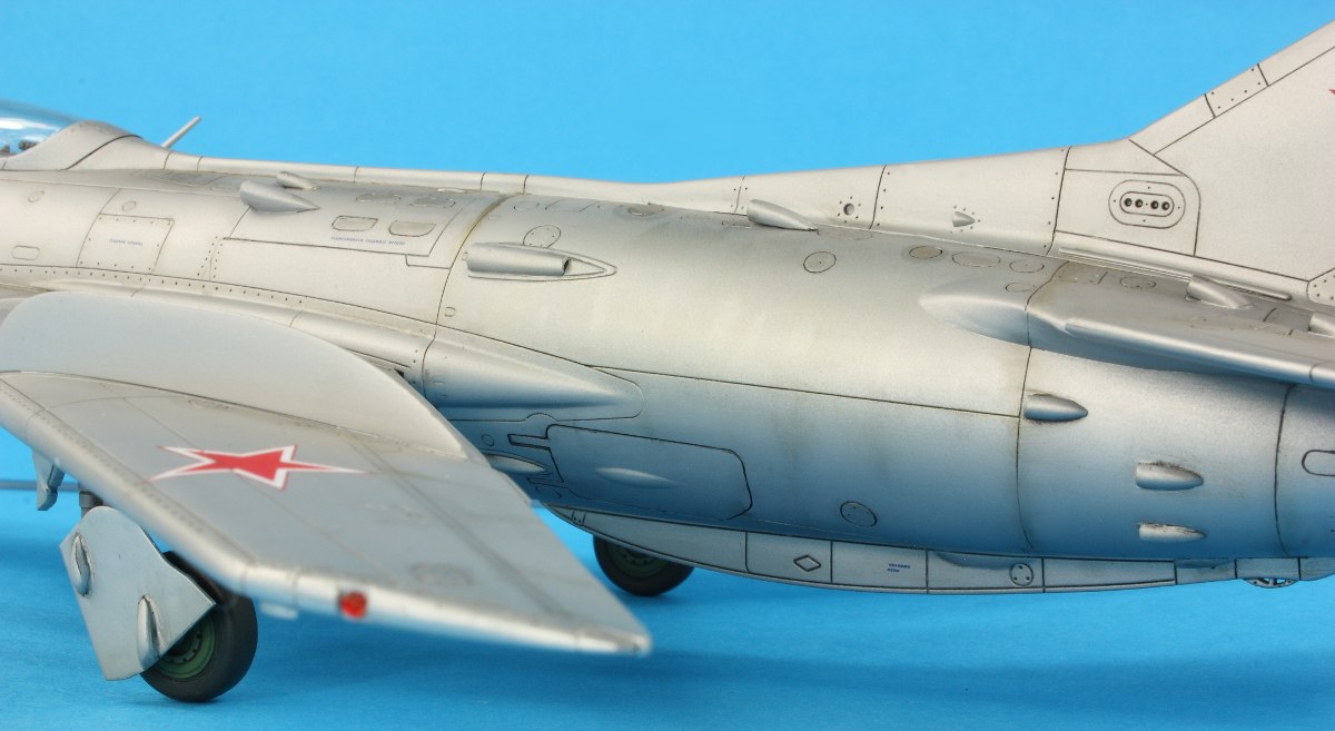 Trumpeter 1/48 Mikoyan-Gurevich MiG-19PM 'Farmer-E' | Jon's Models