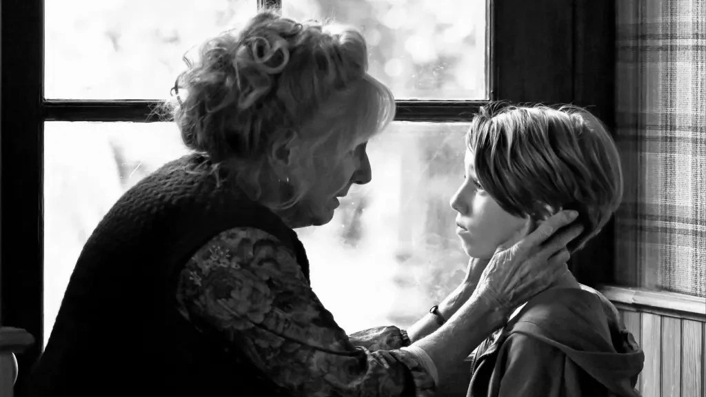 Fotograma de Cuando cae el otoño de François Ozon, thriller íntimo sobre ambigüedad moral y maternidad