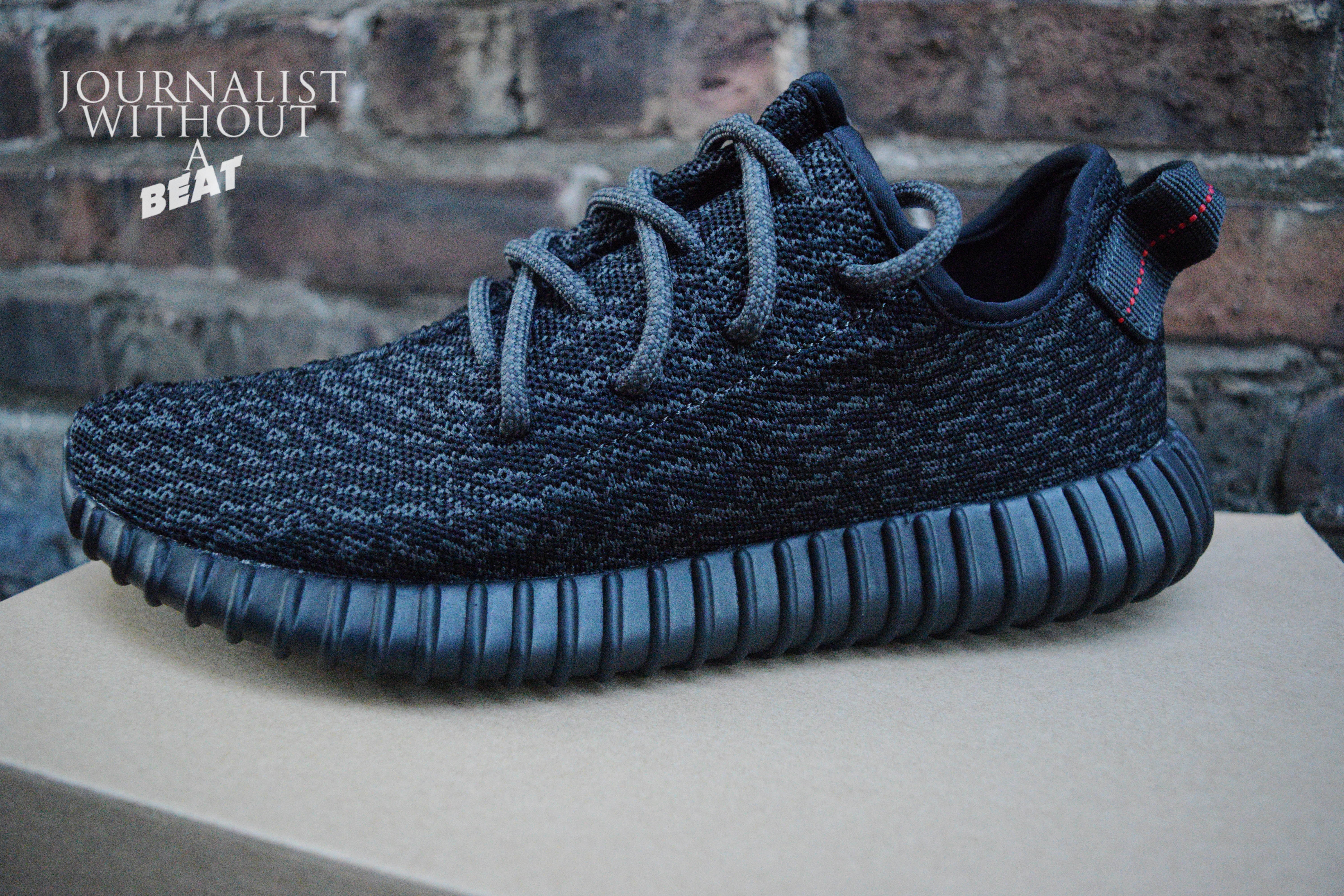 YEEZY BOOST 350 Pirate Black