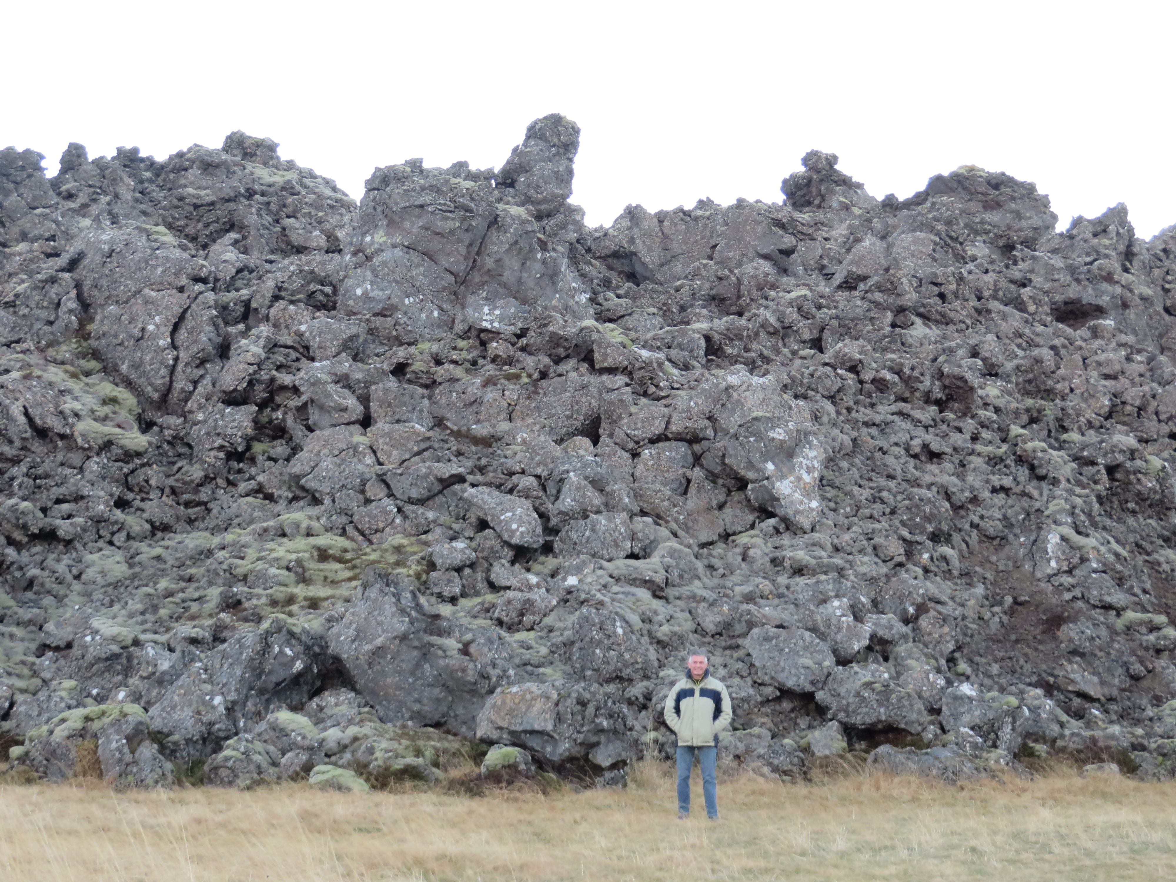 Adding a little perspective in the Berserkjahraun